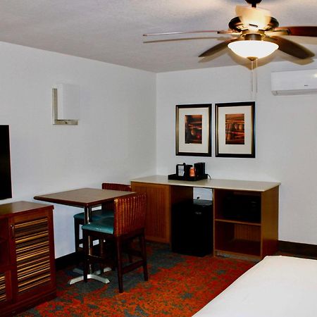 Seafarer Inn & Suites, Ascend Hotel Collection Đảo Jekyll Ngoại thất bức ảnh